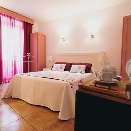 Can Serrete Hotel Sineu  Bagian luar foto